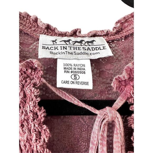 Back in The Saddle Women’s Tie Neck Sleeveless Blouse Pink Size Small - Picture 2 of 6